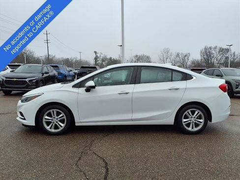 Used 2016 Chevrolet Cruze LT w/ Convenience Package image 9