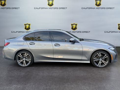 Used 2023 BMW 330i Sedan w/ Premium Package image 6