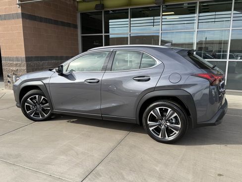 Used 2024 Lexus UX 250h FWD image 5
