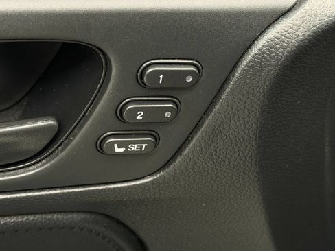Used 2025 Honda Odyssey EX-L image 18