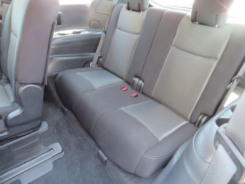 Used 2018 Nissan Pathfinder SV w/ SV All Weather Package image 45