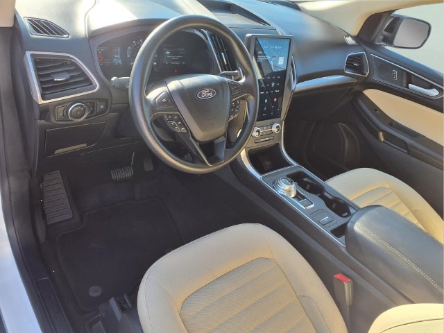 Used 2024 Ford Edge SE w/ Black Appearance Package AWD/4WD image 18