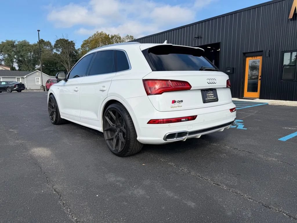 Used 2018 Audi SQ5 Premium Plus w/ Navigation Package AWD/4WD image 2