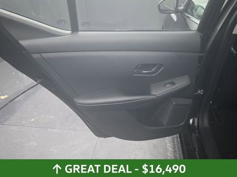 Used 2024 Nissan Sentra SV image 37