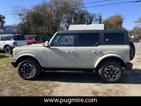 New 2025 Ford Bronco Outer Banks image 4