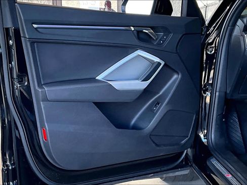 Used 2021 Audi Q3 2.0T Premium Plus w/ Premium Plus Package image 21