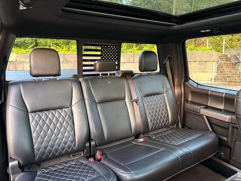 Used 2018 Ford F150 XLT w/ Equipment Group 302A Luxury AWD/4WD image 25