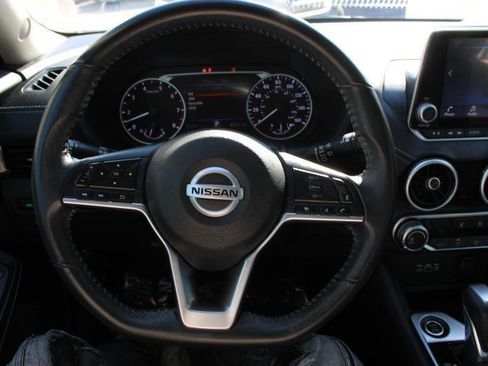 Used 2023 Nissan Sentra SV FWD image 8