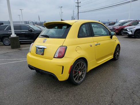 Used 2016 FIAT 500 Abarth w/ Comfort/Convenience Group image 4