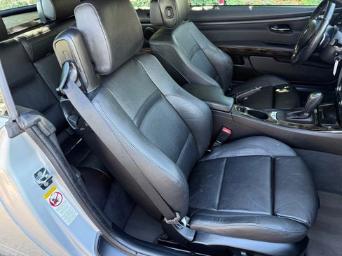 Used 2009 BMW 328i Convertible image 21