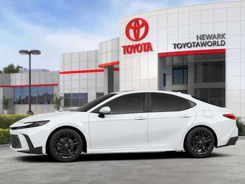 New 2026 Toyota Camry SE FWD image 5