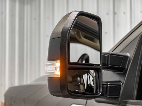 Used 2020 Ford F250 Lariat w/ Lariat Value Package AWD/4WD image 39