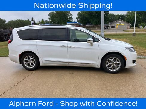 Used 2020 Chrysler Pacifica Limited FWD image 7