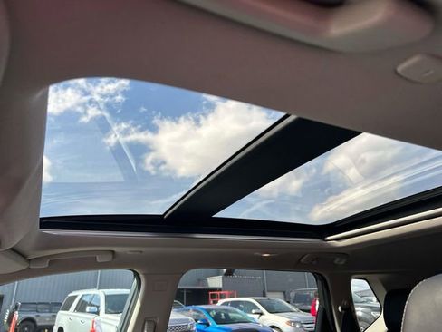 Used 2023 Nissan Rogue SL image 30