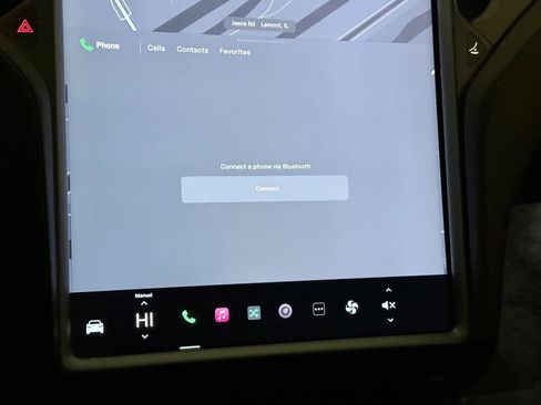 Used 2018 Tesla Model X 75D image 40