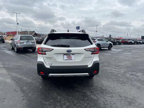 Certified 2025 Subaru Outback Limited image 8