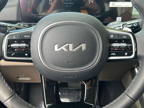 New 2026 Kia Carnival EX FWD image 25