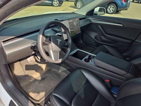 Used 2021 Tesla Model 3 Standard Range Plus RWD image 12