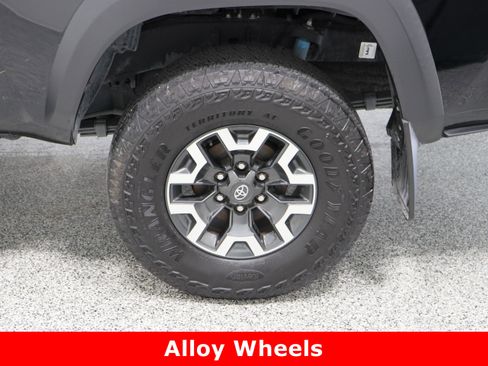 Used 2023 Toyota Tacoma TRD Off-Road image 10