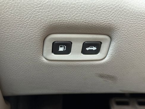 Used 2007 Chevrolet Corvette Coupe w/ Preferred Equipment Group image 28