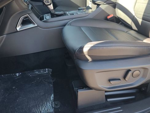 Used 2025 Ford Ranger Lariat w/ Advanced Towing Package AWD/4WD image 36
