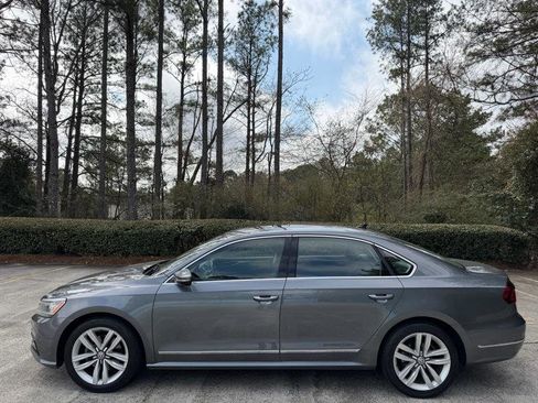 Used 2017 Volkswagen Passat 1.8T SE image 5