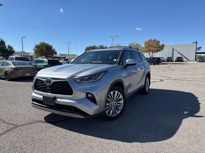 Used 2024 Toyota Highlander Platinum