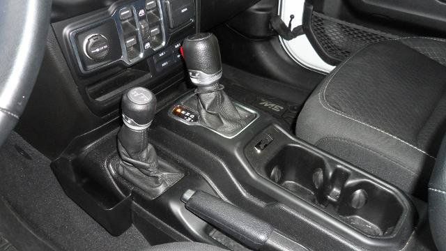 Used 2021 Jeep Wrangler Unlimited Sport AWD/4WD image 22