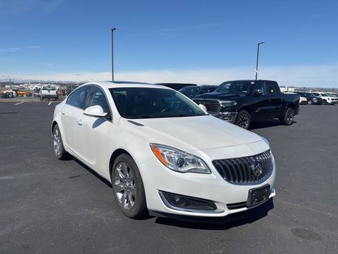 Used 2016 Buick Regal Premium image 1