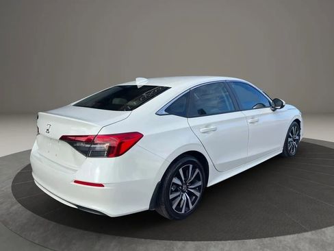 Used 2024 Honda Civic EX image 8