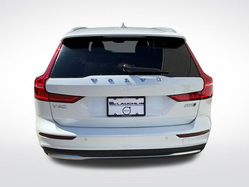 New 2026 Volvo V60 B5 Cross Country Plus w/ Climate Package image 4