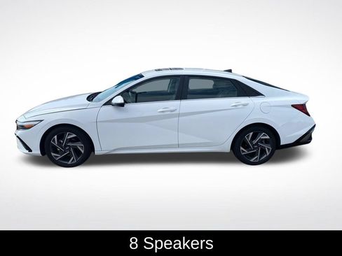 Used 2025 Hyundai Elantra Limited FWD image 4