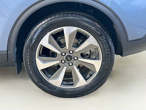 Used 2023 Ford Escape Platinum w/ Premium Technology Package FWD image 6
