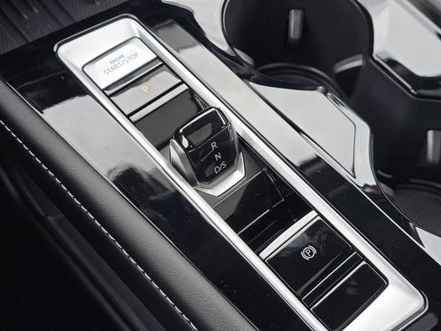 New 2026 Volkswagen Atlas SE image 25