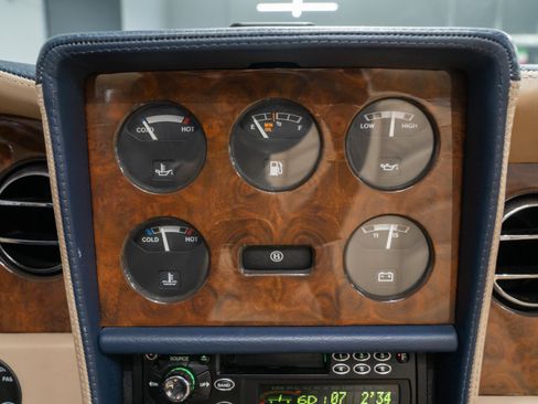 Used 1999 Bentley Azure Mulliner RWD image 30