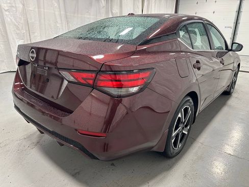 Used 2025 Nissan Sentra SV image 7
