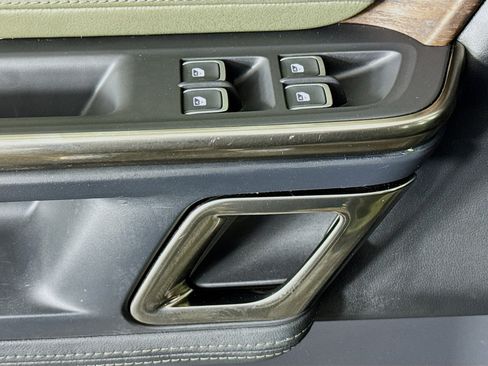 Used 2022 Rivian R1T Launch Edition image 21