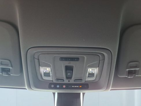Used 2019 GMC Sierra 1500 SLT w/ SLT Premium Plus Package AWD/4WD image 25