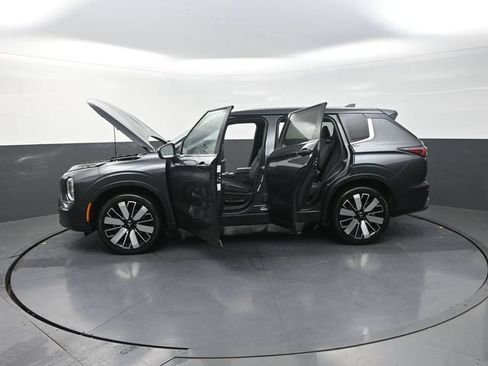 Used 2025 Mitsubishi Outlander SE AWD/4WD image 42