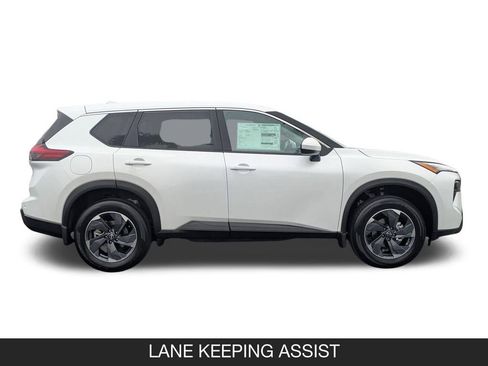 New 2026 Nissan Rogue SV FWD image 6