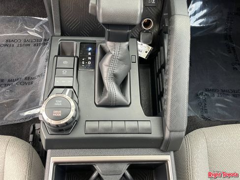 Used 2025 Toyota Tundra SR5 w/ TRD Off-Road Package AWD/4WD image 30