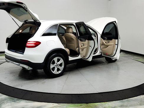 Used 2018 Mercedes-Benz GLC 300 GLC300 w/ Premium Package image 11
