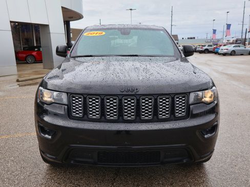 Used 2019 Jeep Grand Cherokee Altitude image 8