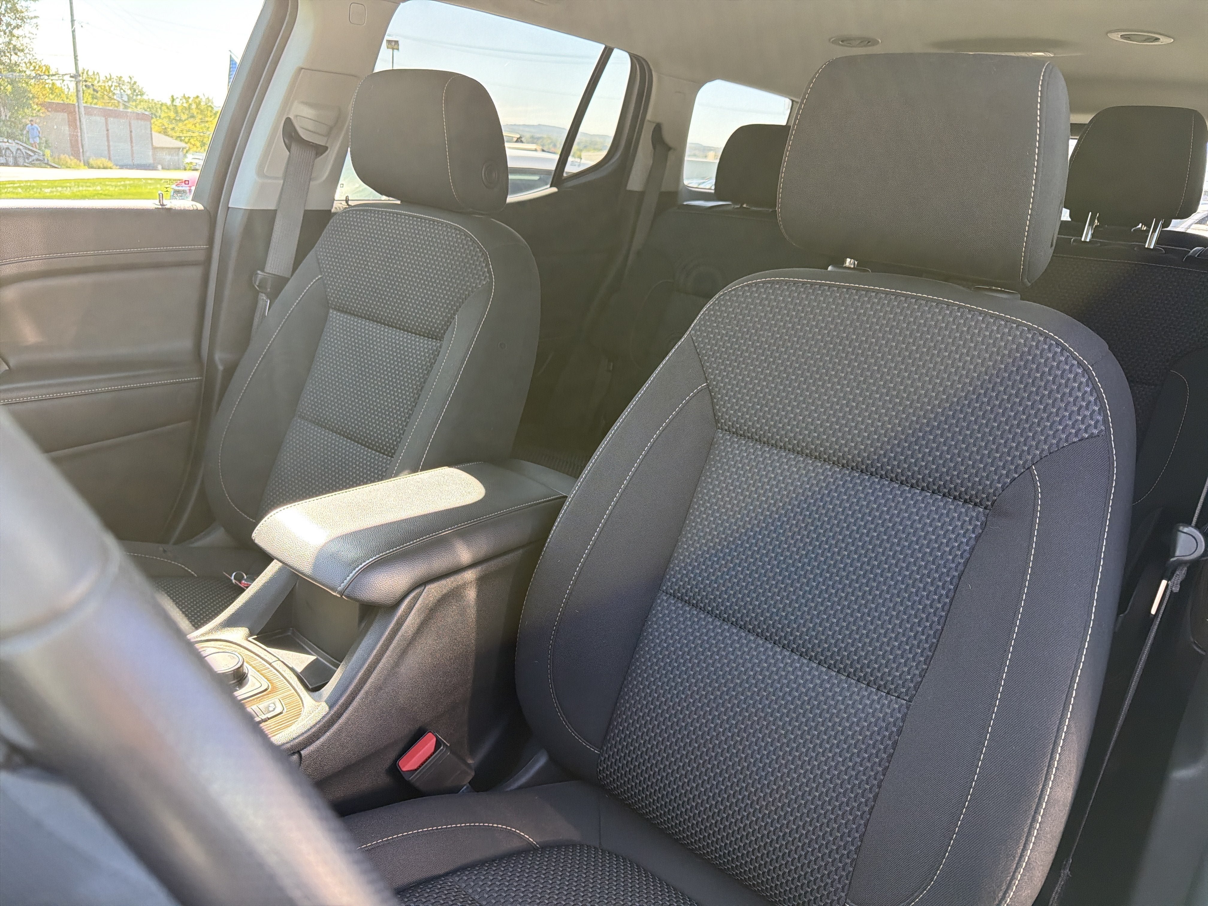Used 2023 GMC Acadia SLE w/ Driver Convenience Package AWD/4WD image 21