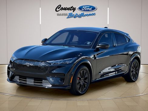 Certified 2025 Ford Mustang Mach-E Premium w/ Sport Appearance Package AWD/4WD image 2