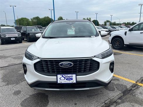 New 2025 Ford Escape SE w/ Class II Trailer Tow Package image 11