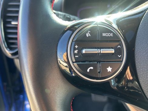 Certified 2023 Kia Soul GT-Line w/ GT-Line Technology Package image 17