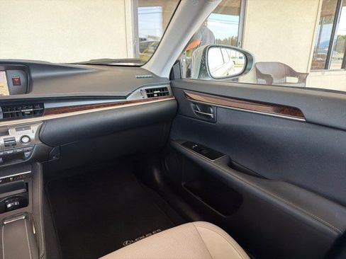 Used 2017 Lexus ES 350 w/ Luxury Package FWD image 21