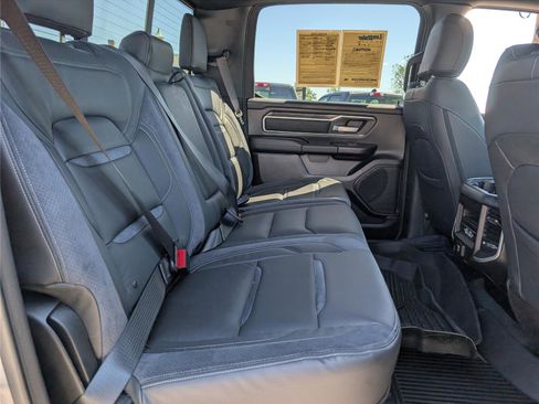 Used 2022 RAM 1500 Big Horn AWD/4WD image 15