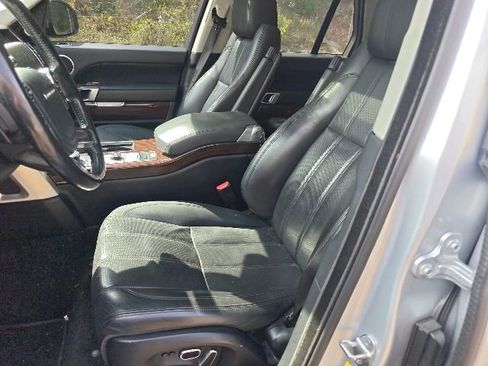 Used 2014 Land Rover Range Rover Supercharged AWD/4WD image 9